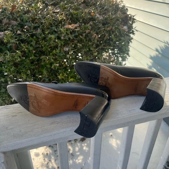 Miss Eliza pump. The office of Angela  Scott. - Picture 6 of 11